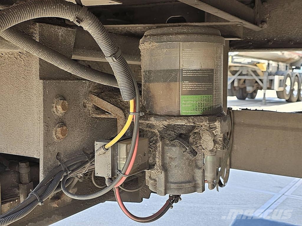 Schmitz Cargobull SKO 24 FP 40 COOL STEERAXLE TAILLIFT نصف مقطورات بدرجة حرارة قابلة للضبط