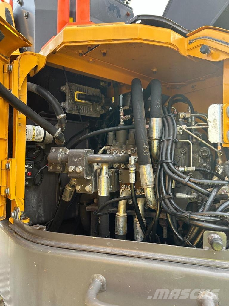 Volvo ECR355EL Crawler excavators