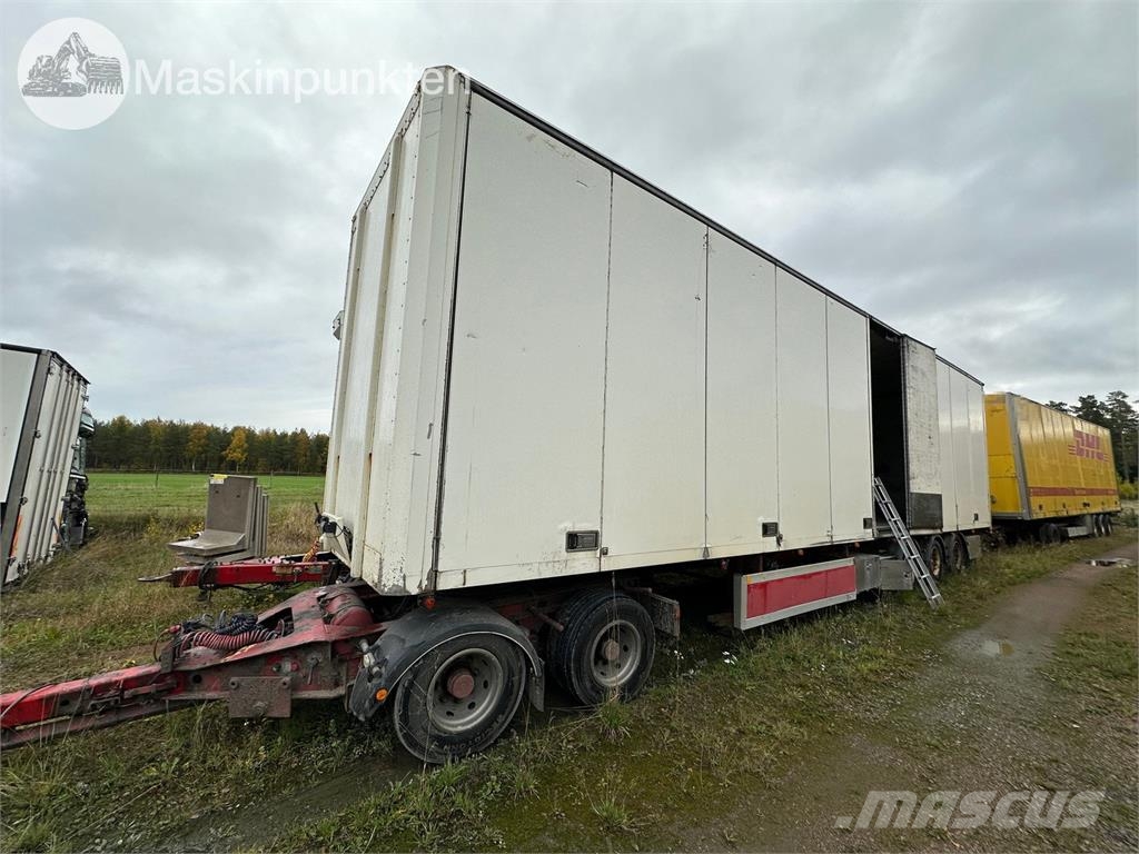 Ekeri L-3 Noslēgtās piekabes