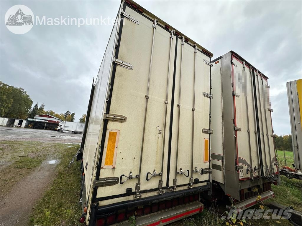 Ekeri L-3 Noslēgtās piekabes