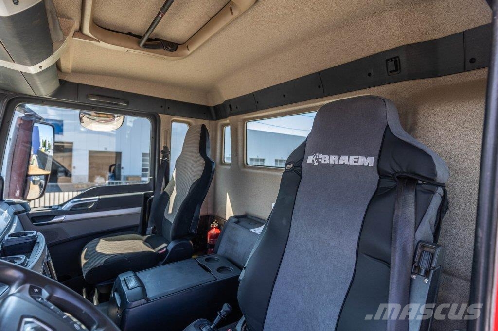 MAN TGS 33.470 BBS-6x6 (motor new 28.000 km) Sadulveokid