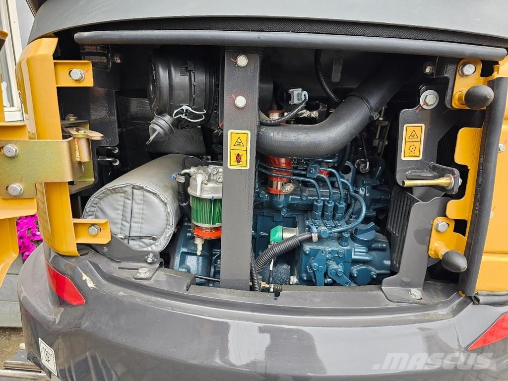XCMG XE27U Minigraafmachines < 7t