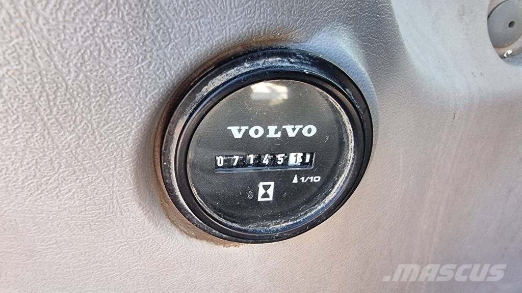 Volvo EC 220 EC Vikšriniai ekskavatoriai