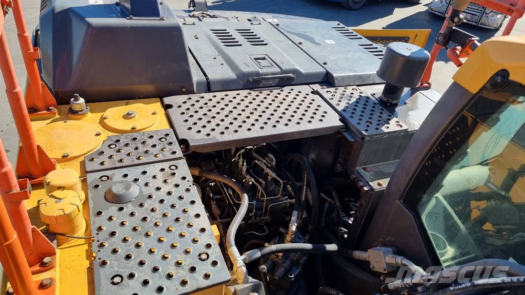 Volvo EC 220 EC Vikšriniai ekskavatoriai