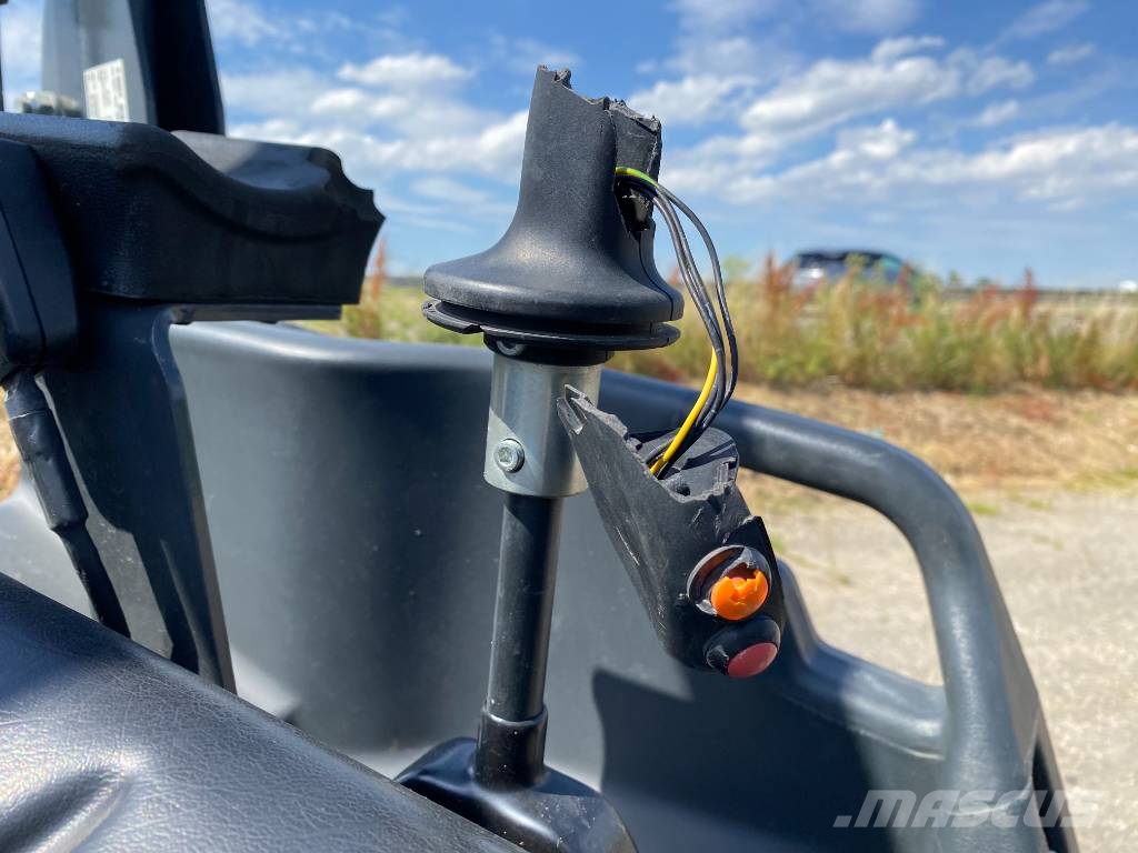 Bomag BW138AD-5/Stage-V 1er Main endommagé Autres rouleaux