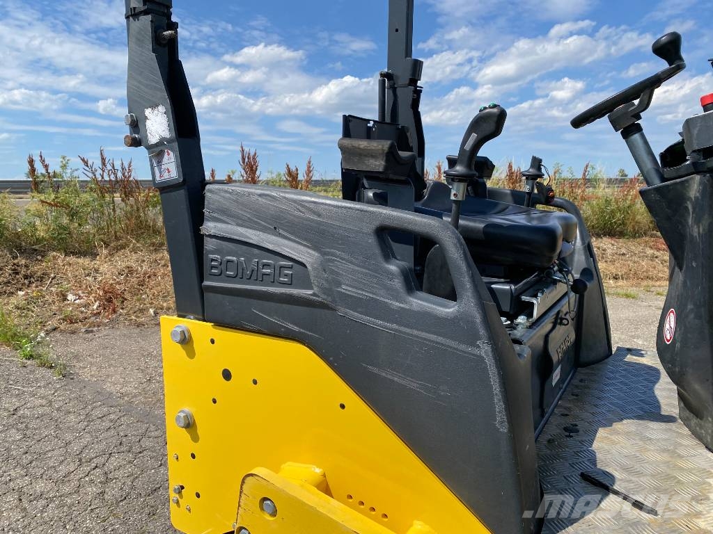 Bomag BW138AD-5/Stage-V 1er Main endommagé Autres rouleaux