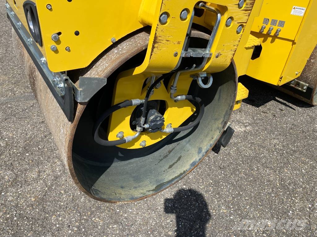 Bomag BW138AD-5/Stage-V 1er Main endommagé Autres rouleaux