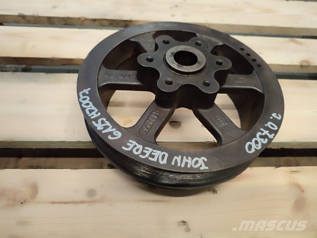 John Deere Engine fan drive pulley R132956 6125HZ007 engine Mootorid
