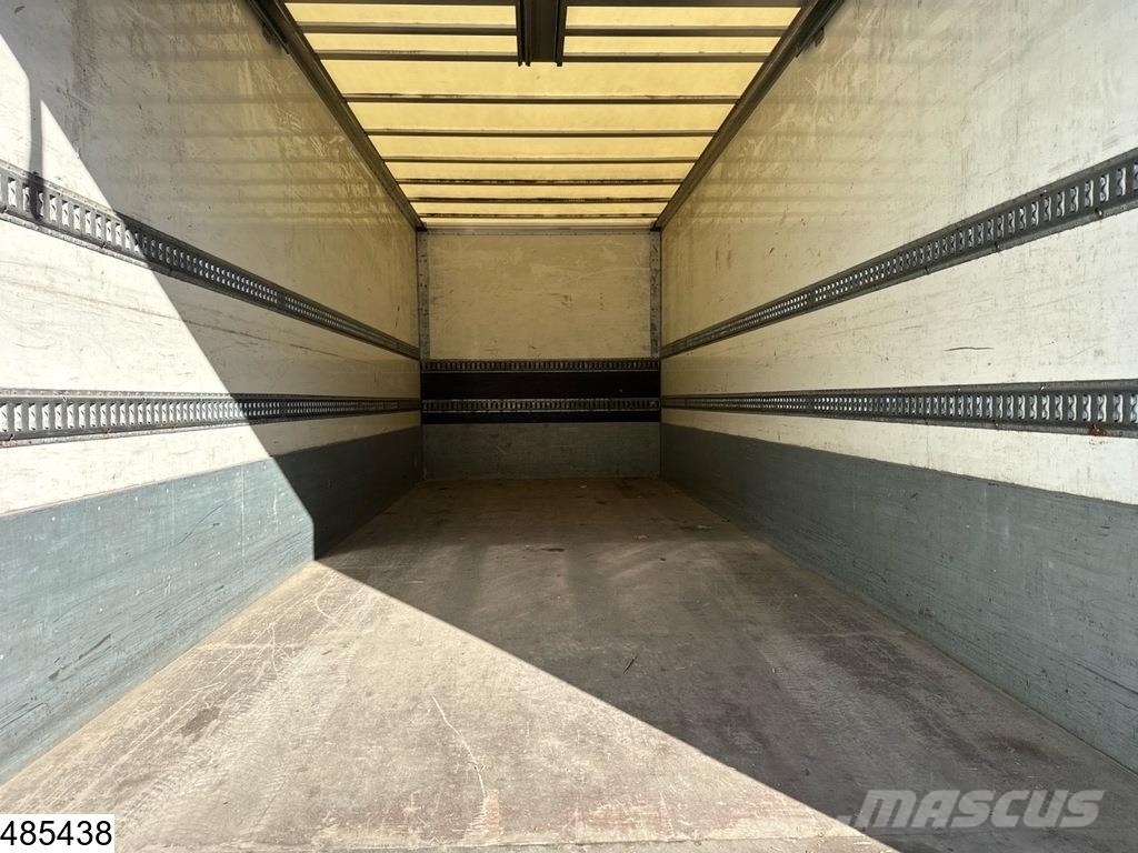 DAF LF 230 EURO 6, Manual, Dhollandia Bakwagens met gesloten opbouw