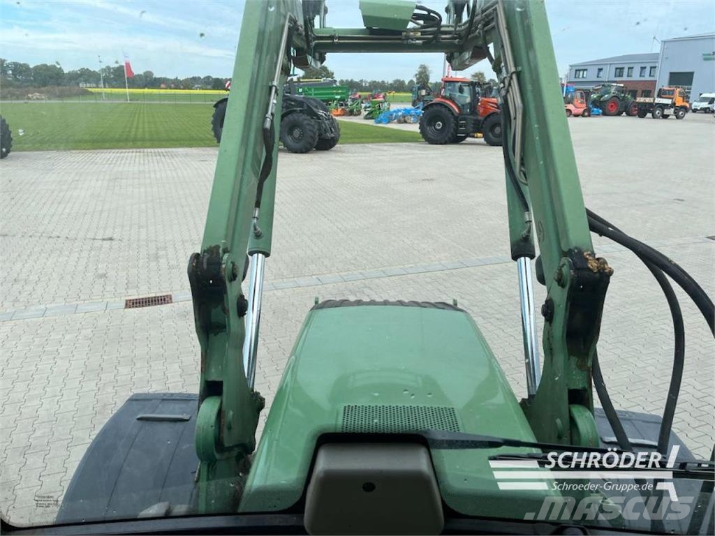 Fendt FARMER 309 VARIO | STOLL ROBUST F30 Трактори