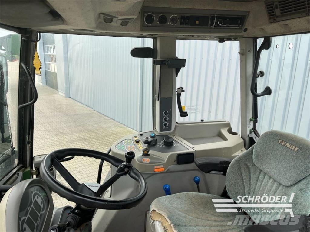 Fendt FARMER 309 VARIO | STOLL ROBUST F30 Трактори