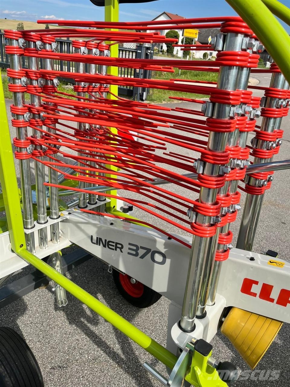 CLAAS Liner 370 Tandem / NEU 2025 Riadkovače
