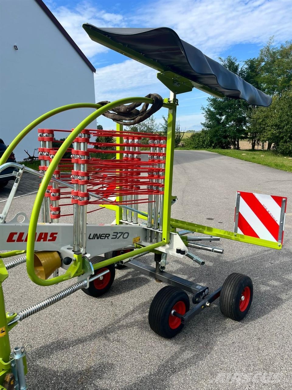 CLAAS Liner 370 Tandem / NEU 2025 Riadkovače
