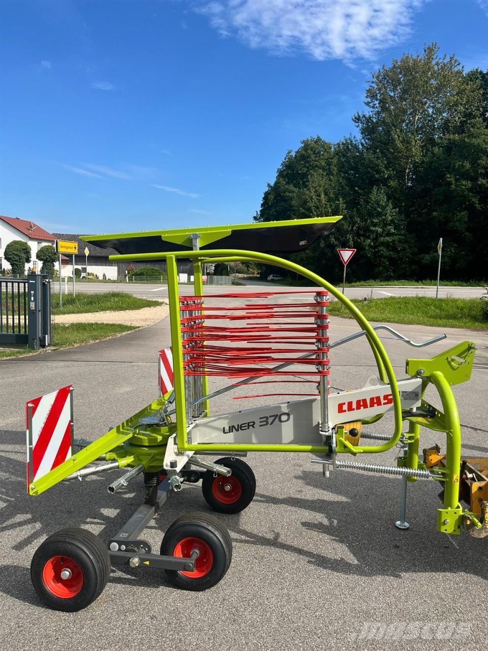 CLAAS Liner 370 Tandem / NEU 2025 Riadkovače