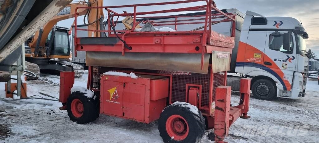 JLG 40 RTS Käärtõstukid