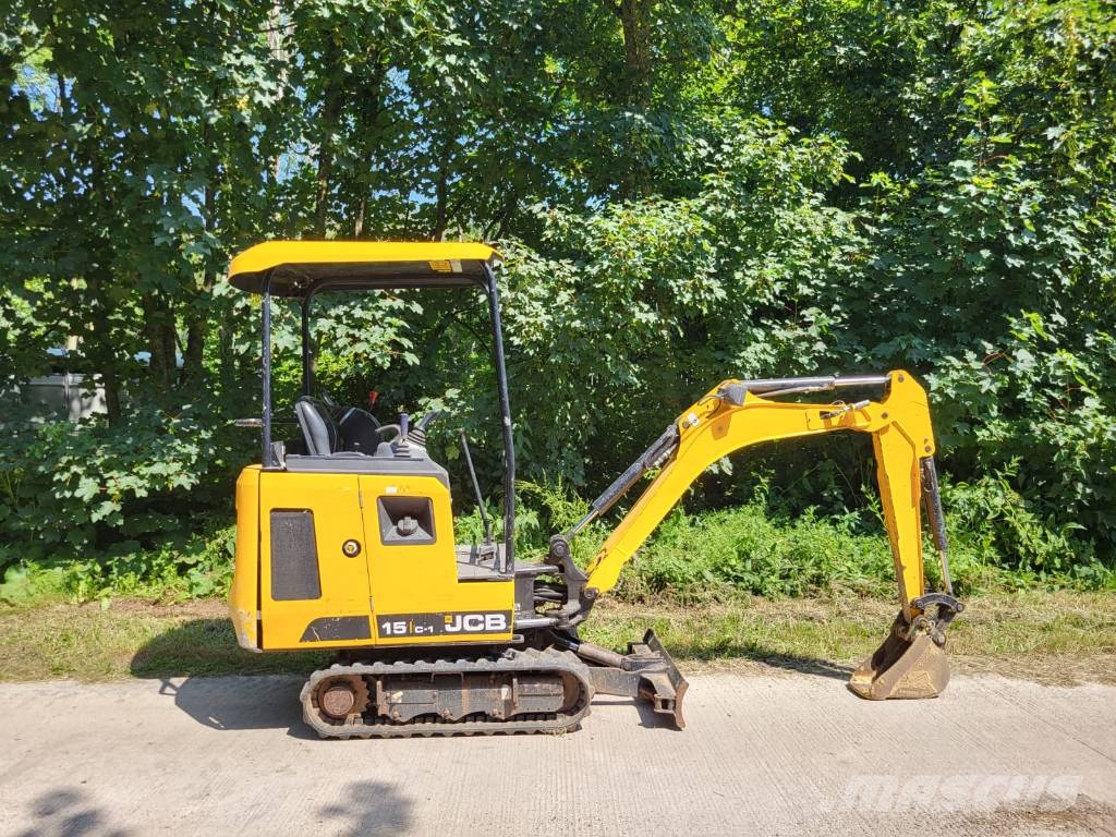 JCB 15 C-1 小型挖掘机