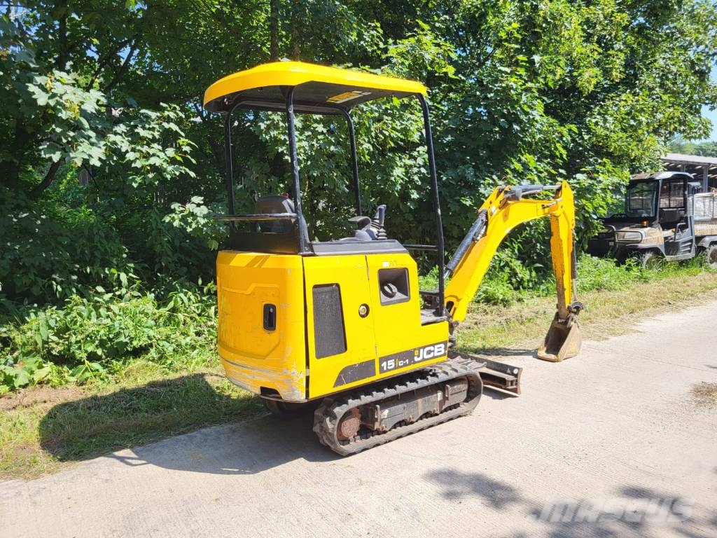 JCB 15 C-1 小型挖掘机