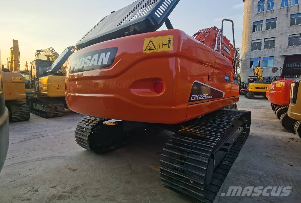 Doosan DX225LC-9C Beltegraver