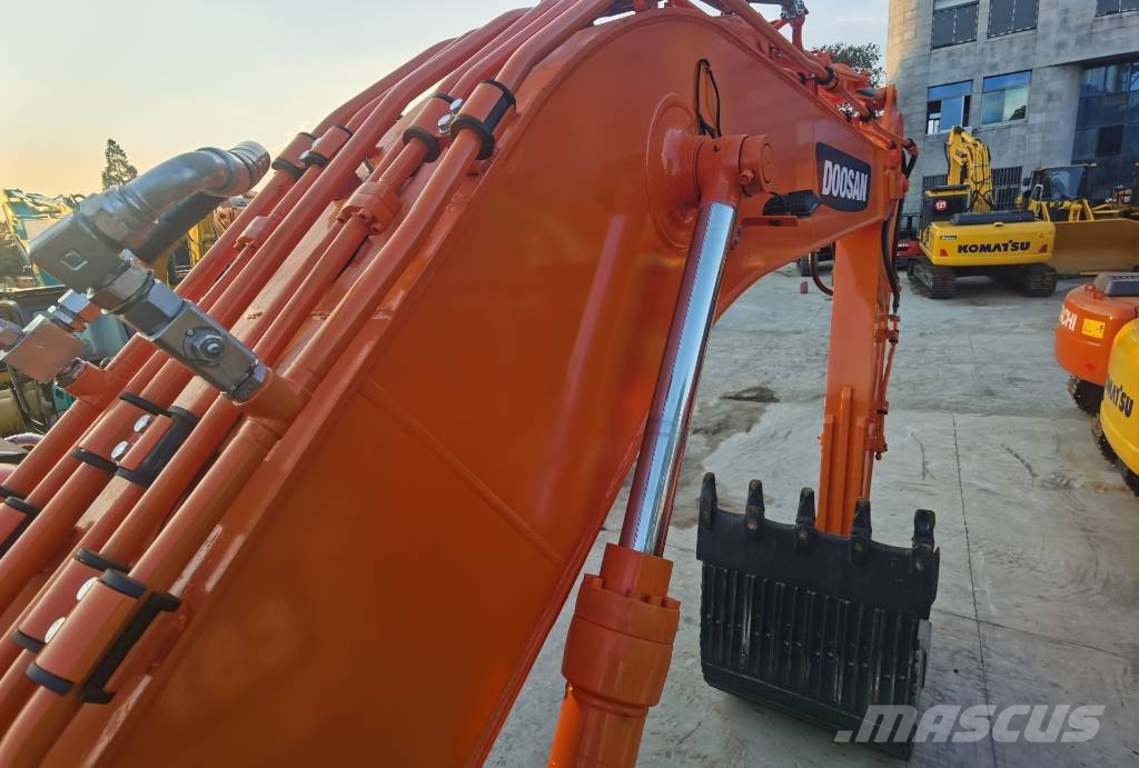 Doosan DX225LC-9C Beltegraver