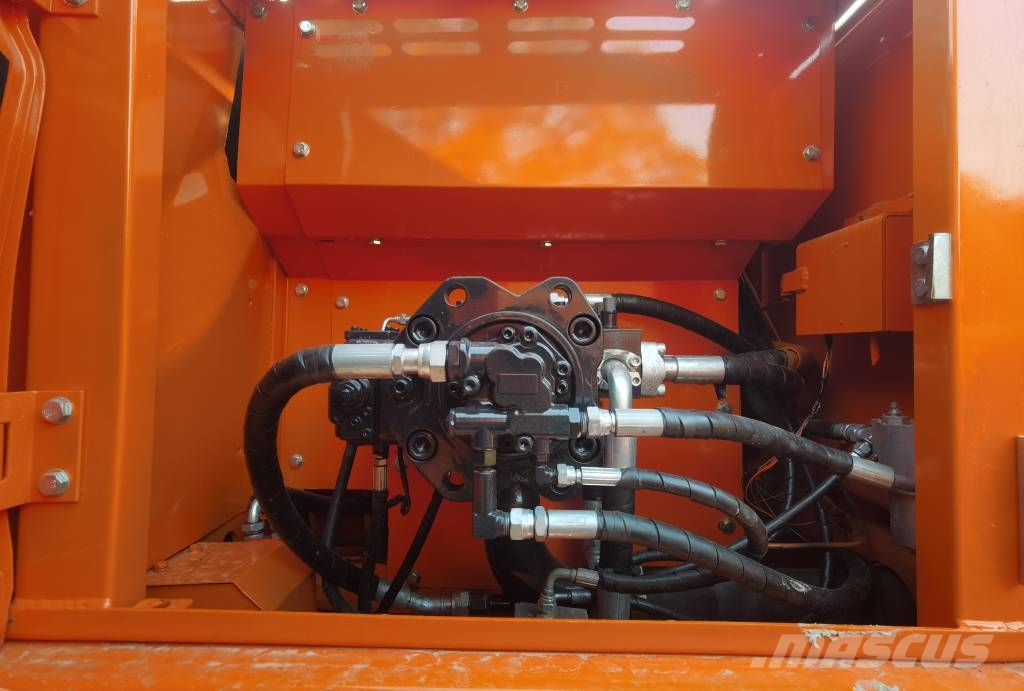 Doosan DX225LC-9C Beltegraver