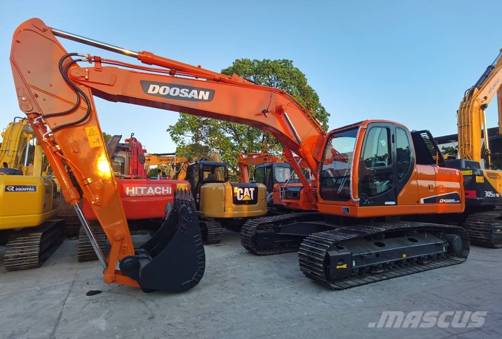 Doosan DX225LC-9C Beltegraver