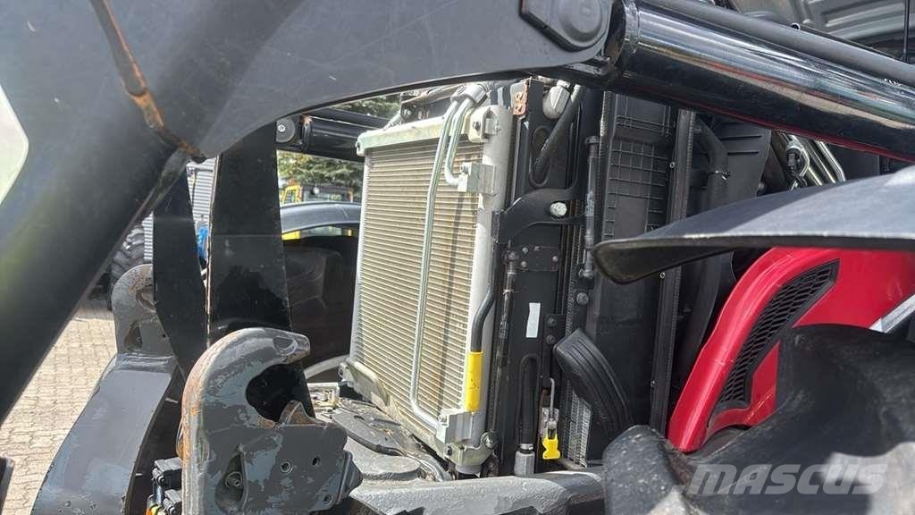 Valtra N134 0 Traktori