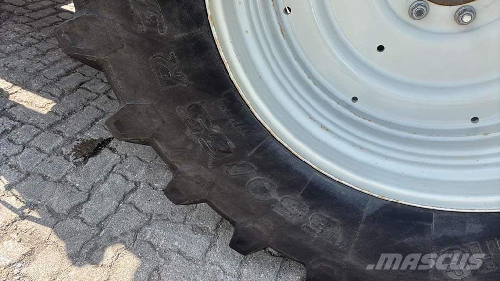 Valtra N134 0 Traktori