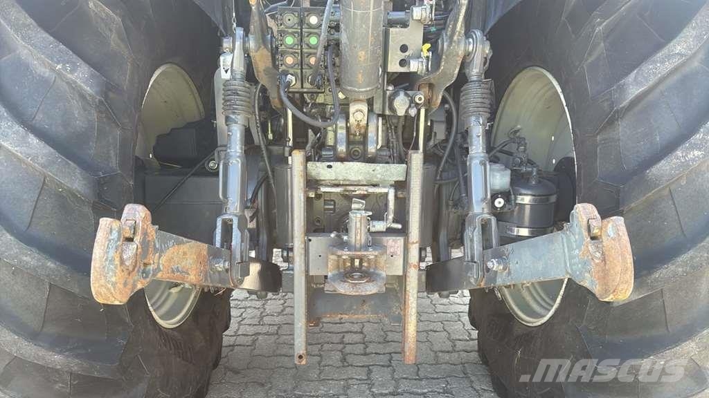 Valtra N134 0 Traktori