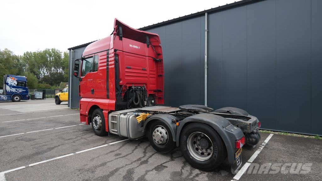 MAN TGX 24.420 6x2 651.800km Sadulveokid