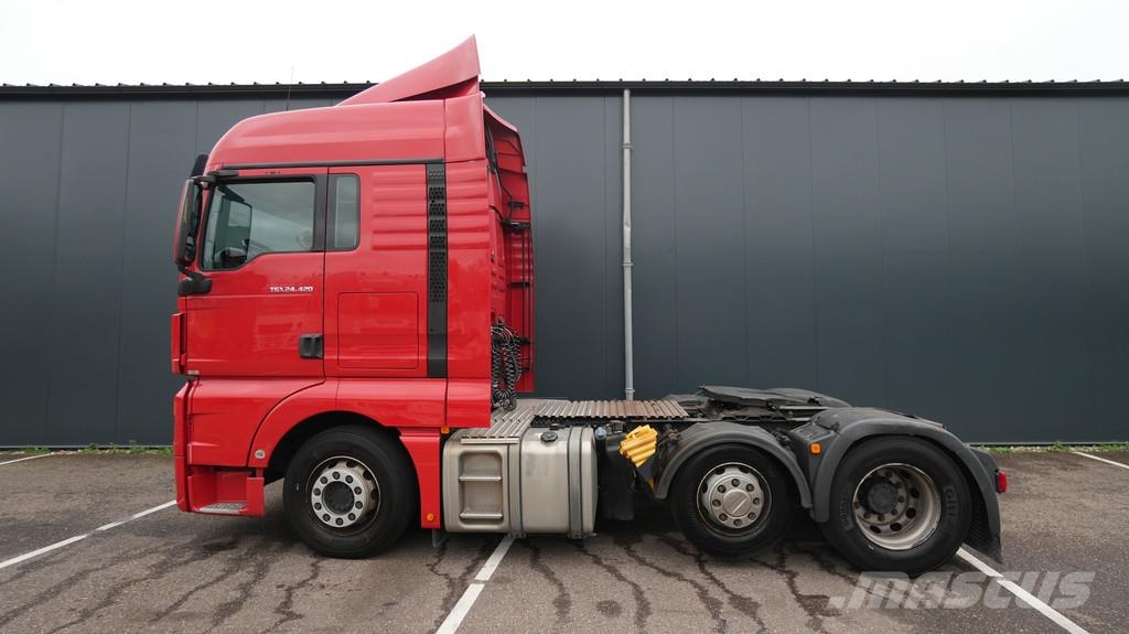 MAN TGX 24.420 6x2 651.800km Sadulveokid
