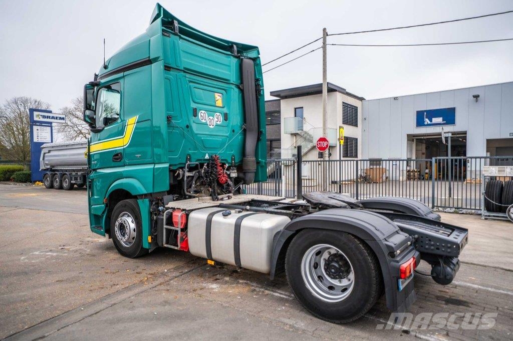 Mercedes-Benz ACTROS 1845 LS Sadulveokid