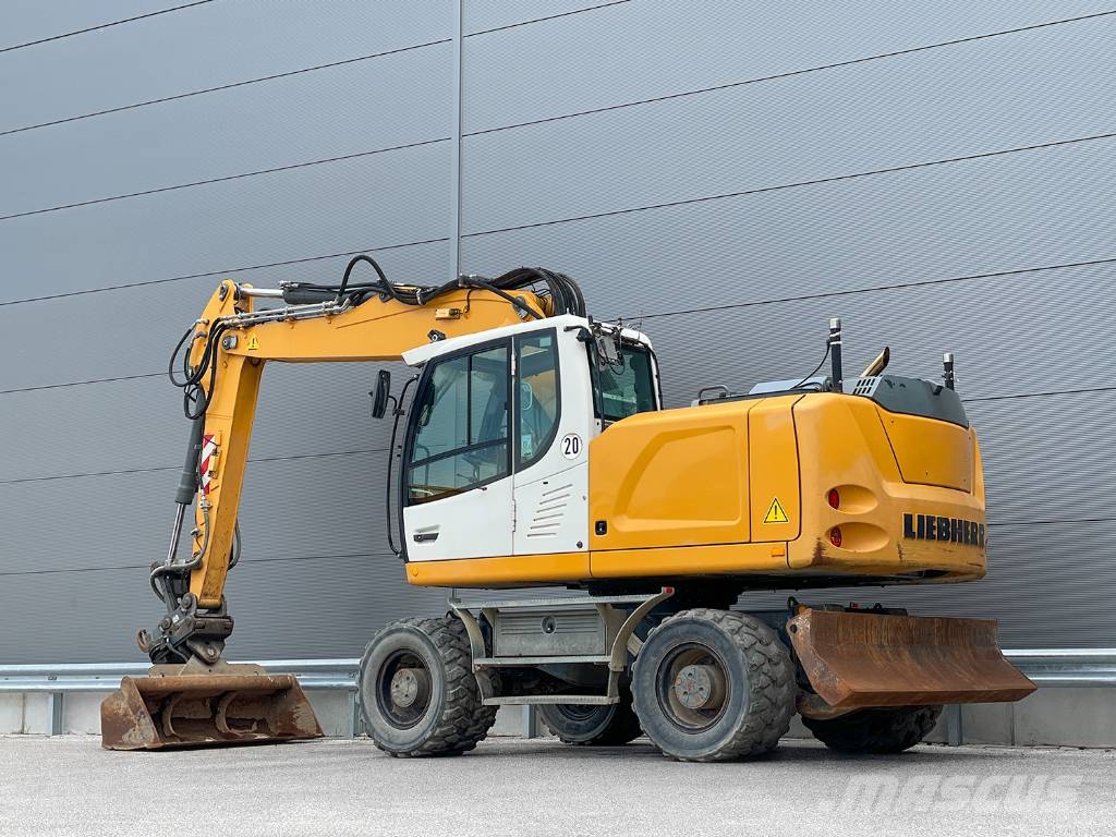 Liebherr A 918 Litronic Bageri točkaši