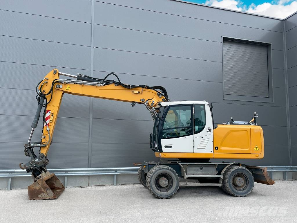 Liebherr A 918 Litronic Bageri točkaši