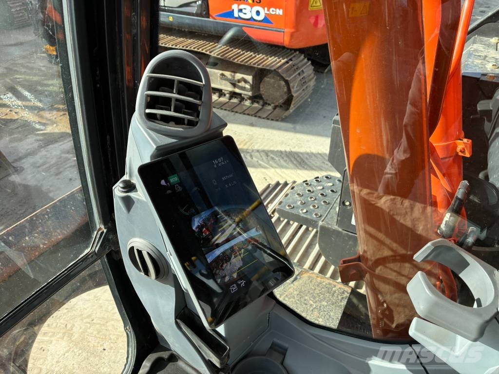 Hitachi ZX 135 US-7 Paletli ekskavatörler