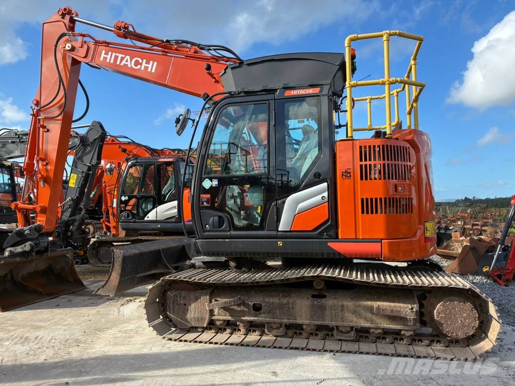 Hitachi ZX 135 US-7 Paletli ekskavatörler