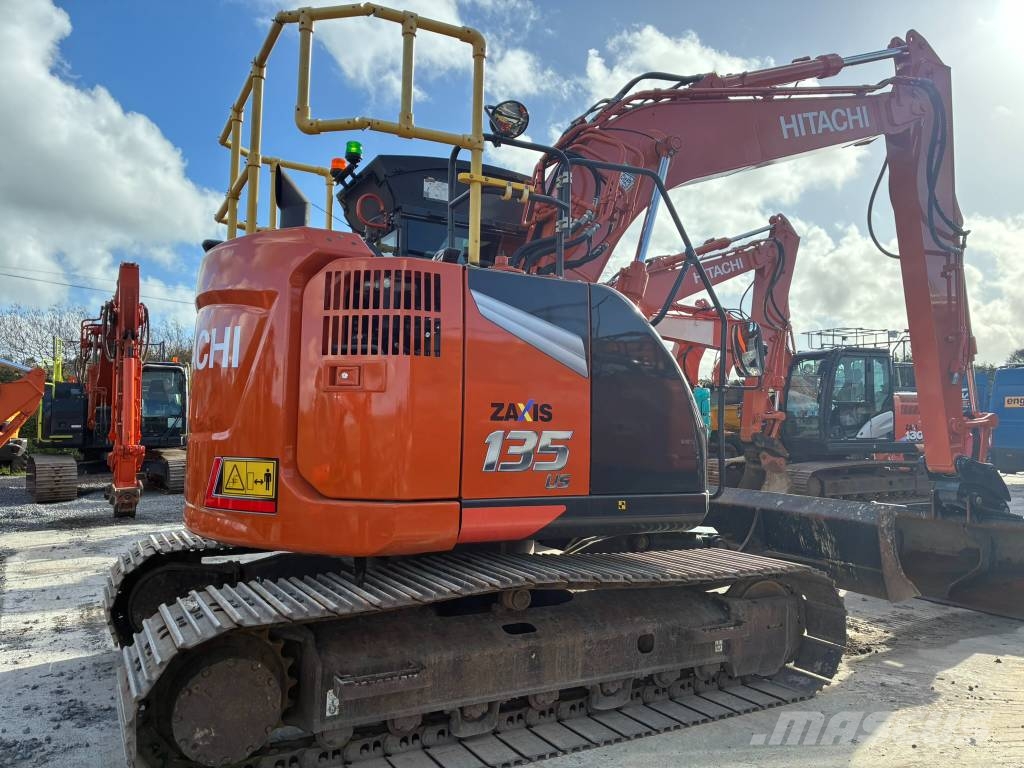 Hitachi ZX 135 US-7 Paletli ekskavatörler