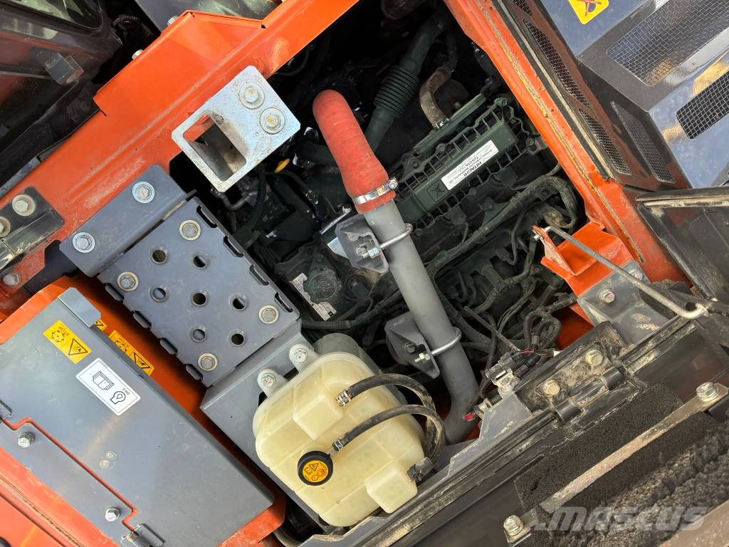 Hitachi ZX 135 US-7 Paletli ekskavatörler
