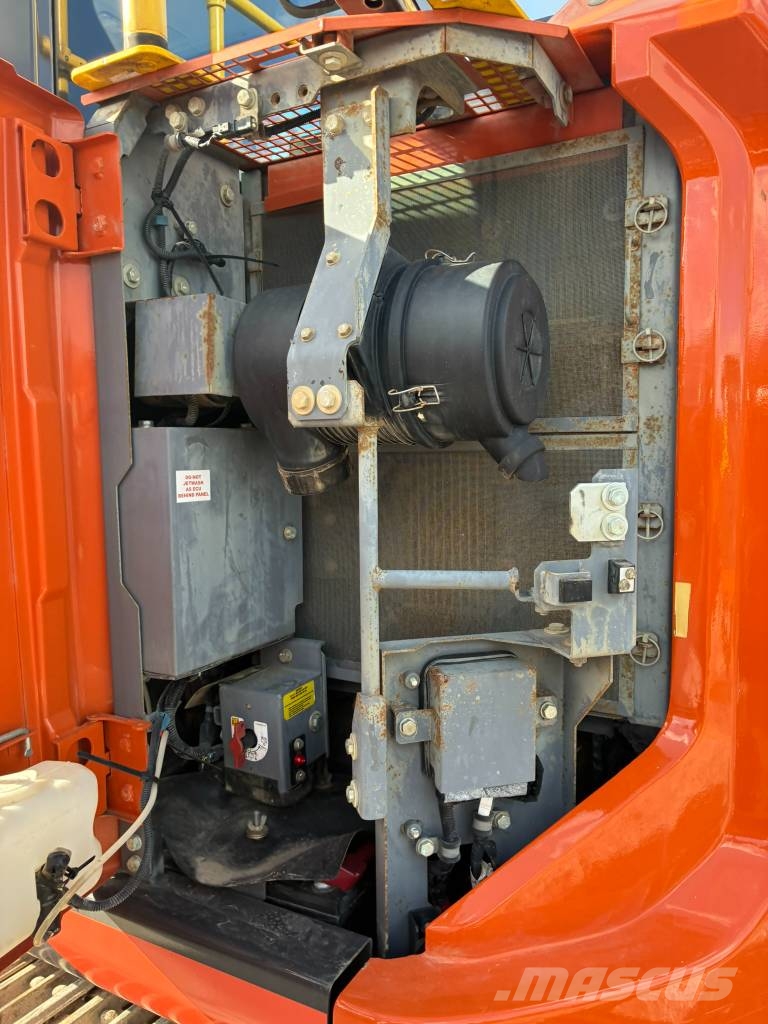 Hitachi ZX 135 US-7 Paletli ekskavatörler