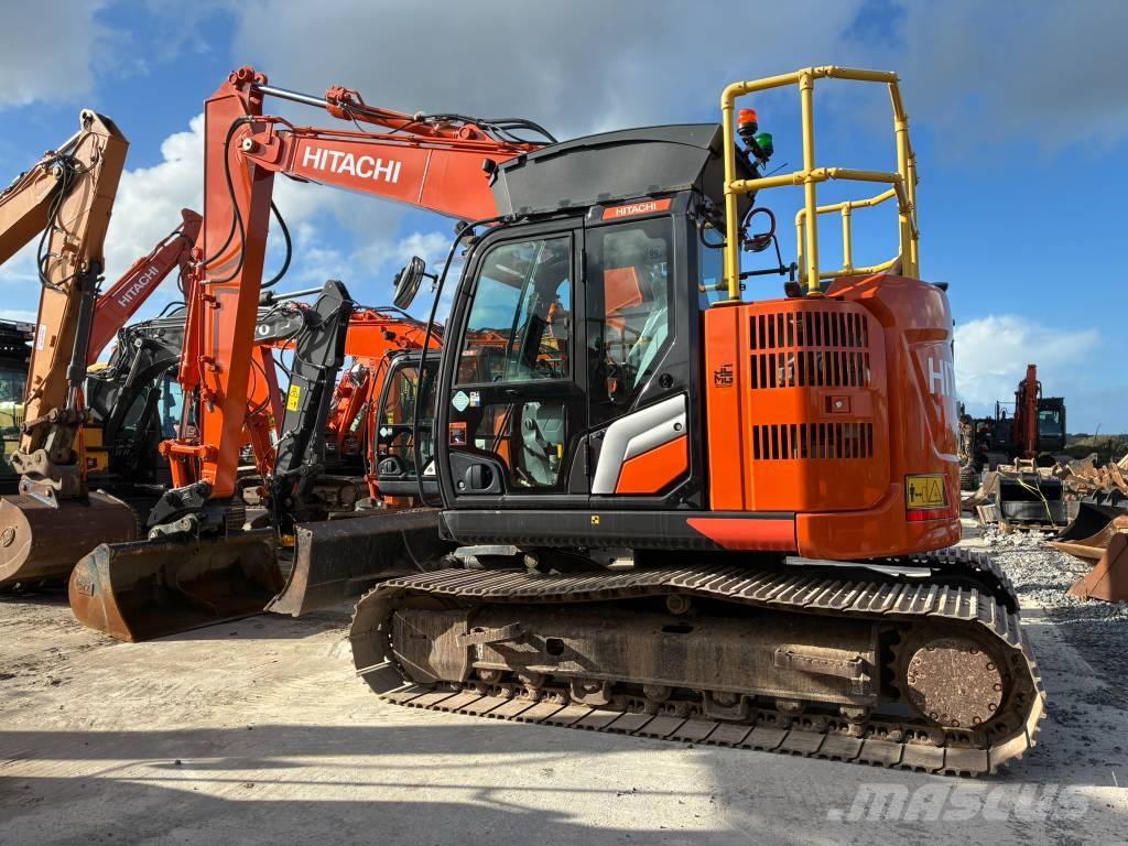 Hitachi ZX 135 US-7 Paletli ekskavatörler