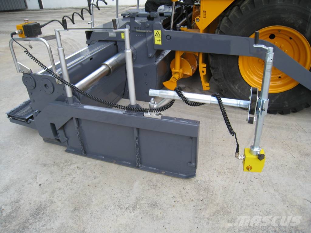 CAT BB 650 Finisseur