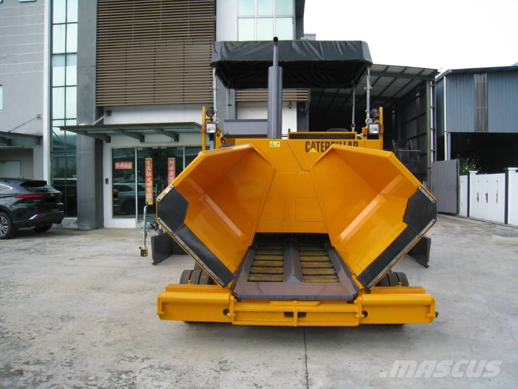 CAT BB 650 Finisseur