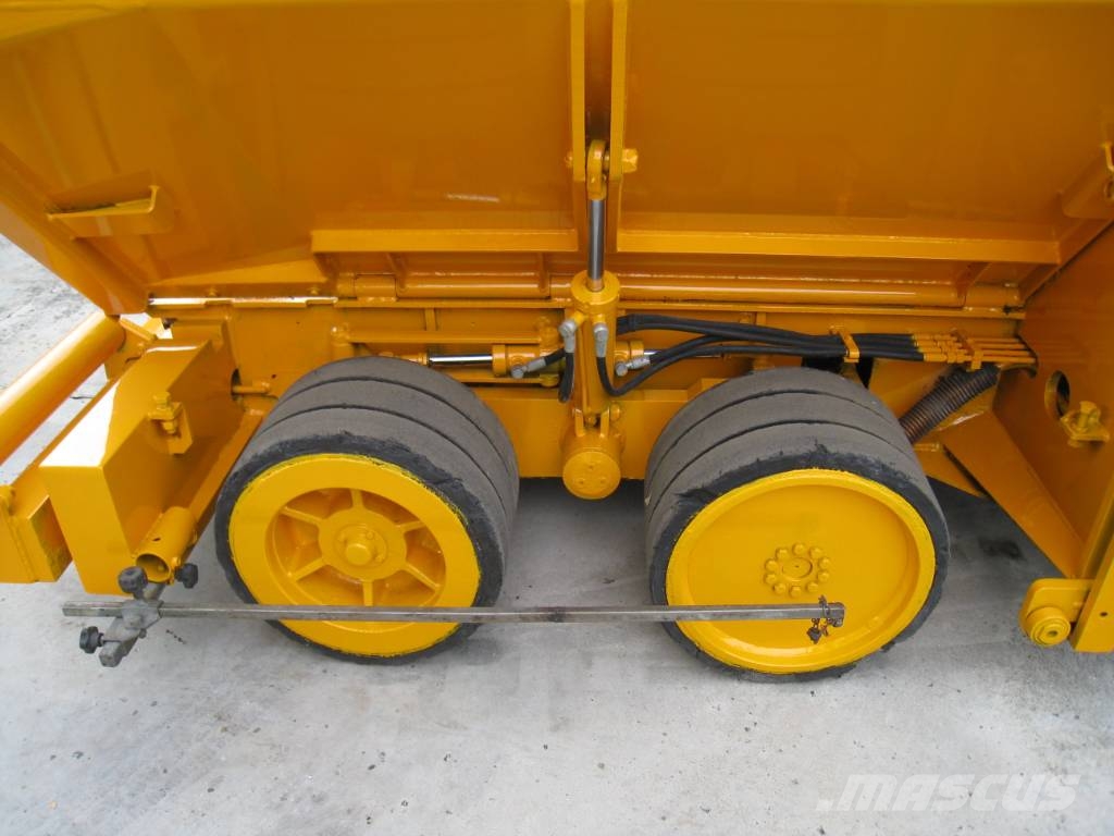 CAT BB 650 Finisseur