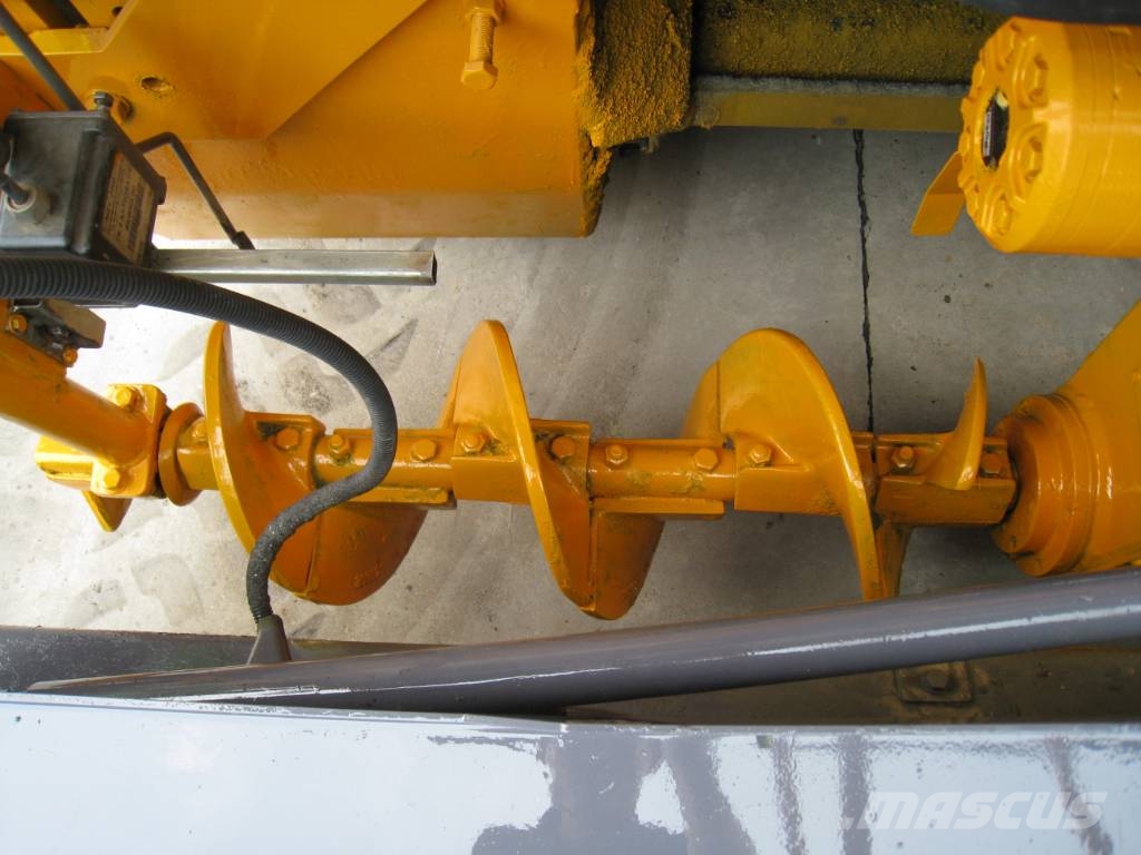 CAT BB 650 Finisseur