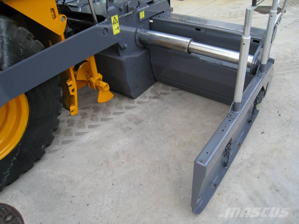CAT BB 650 Finisseur