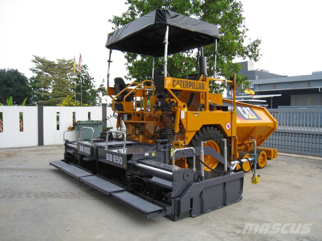 CAT BB 650 Finisseur