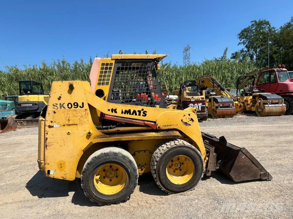 Komatsu SK 09 J Minicargadoras
