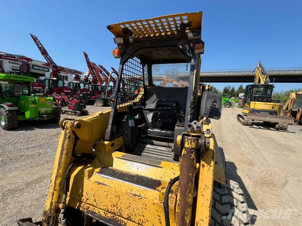 Komatsu SK 09 J Minicargadoras