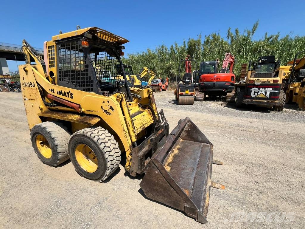 Komatsu SK 09 J Minicargadoras