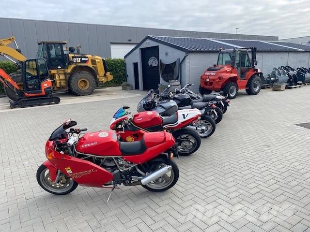 Ducati Monster 1200S Telakaivukoneet