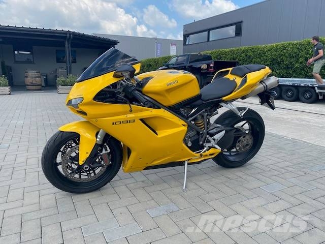 Ducati Monster 1200S Telakaivukoneet